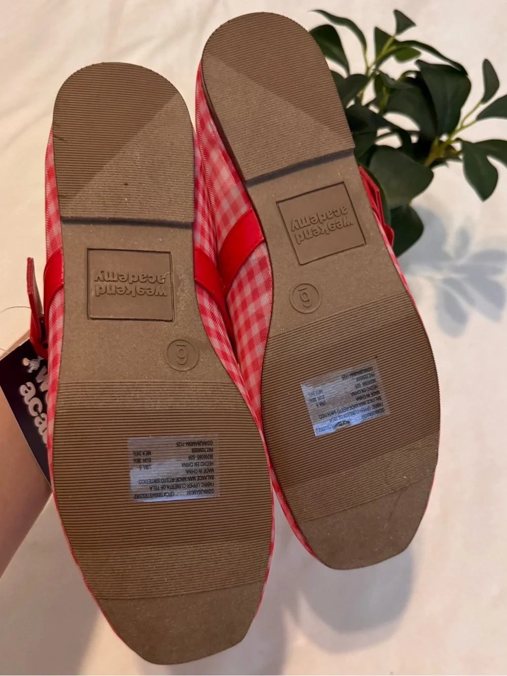 Weekend Academy Girls Mesh Ballet Flats, Size 6